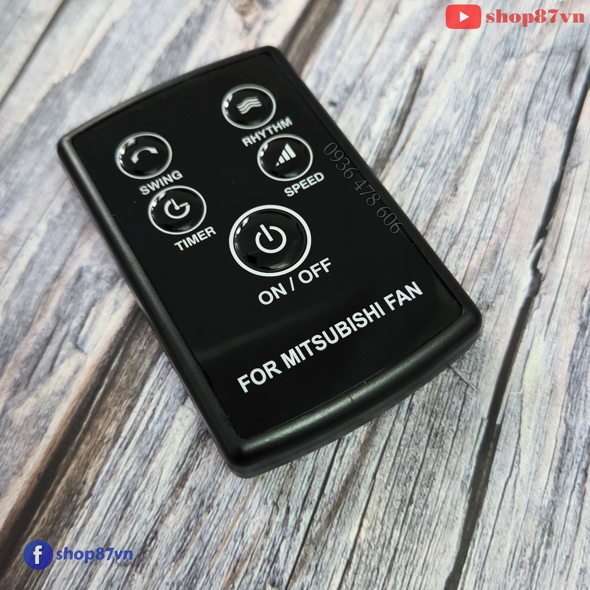 Điều khiển quạt Mitsubishi thế hệ mới dung pin AAA màu đen