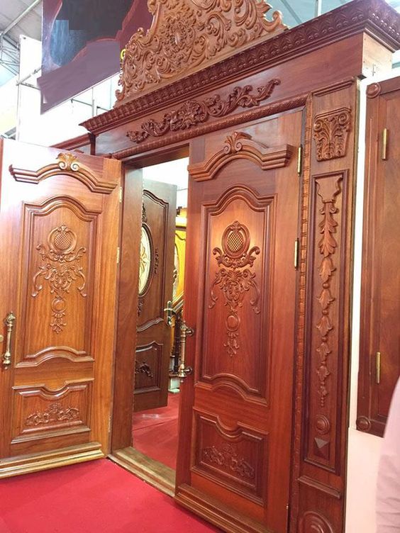 Cửa gỗ tự nhiên