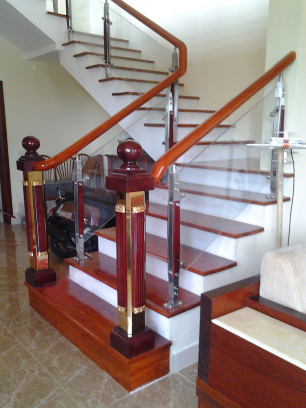 Cầu thang gỗ