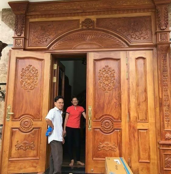 Cửa gỗ tự nhiên