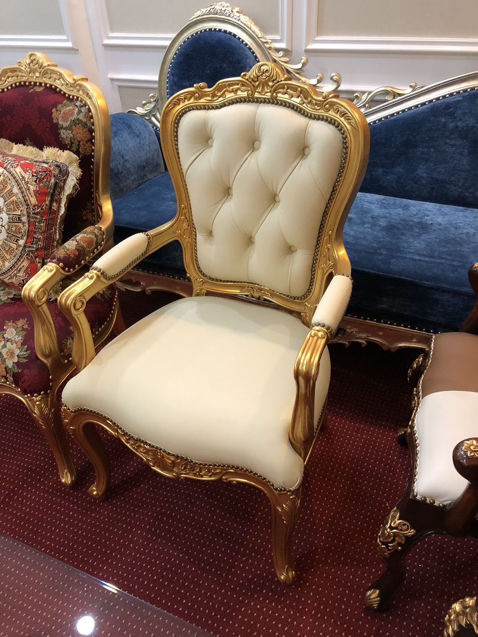Ghế tân cổ điển