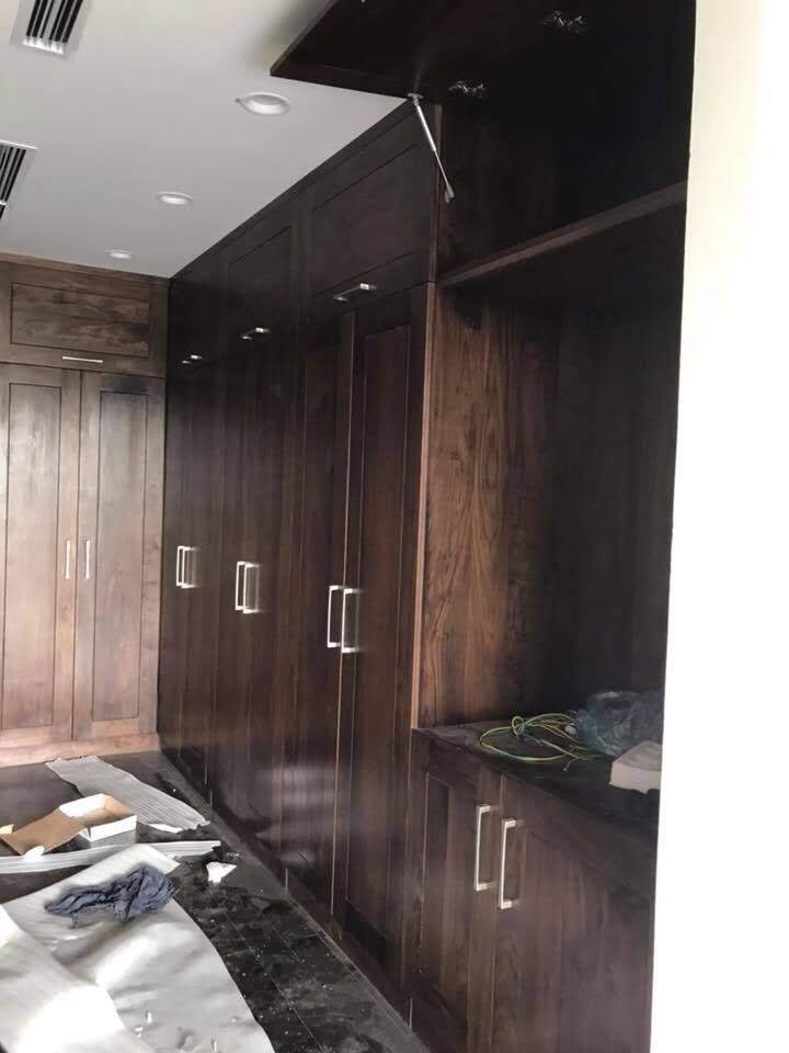 Tủ trang trí tân cổ điển