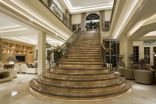 Cầu thang gỗ