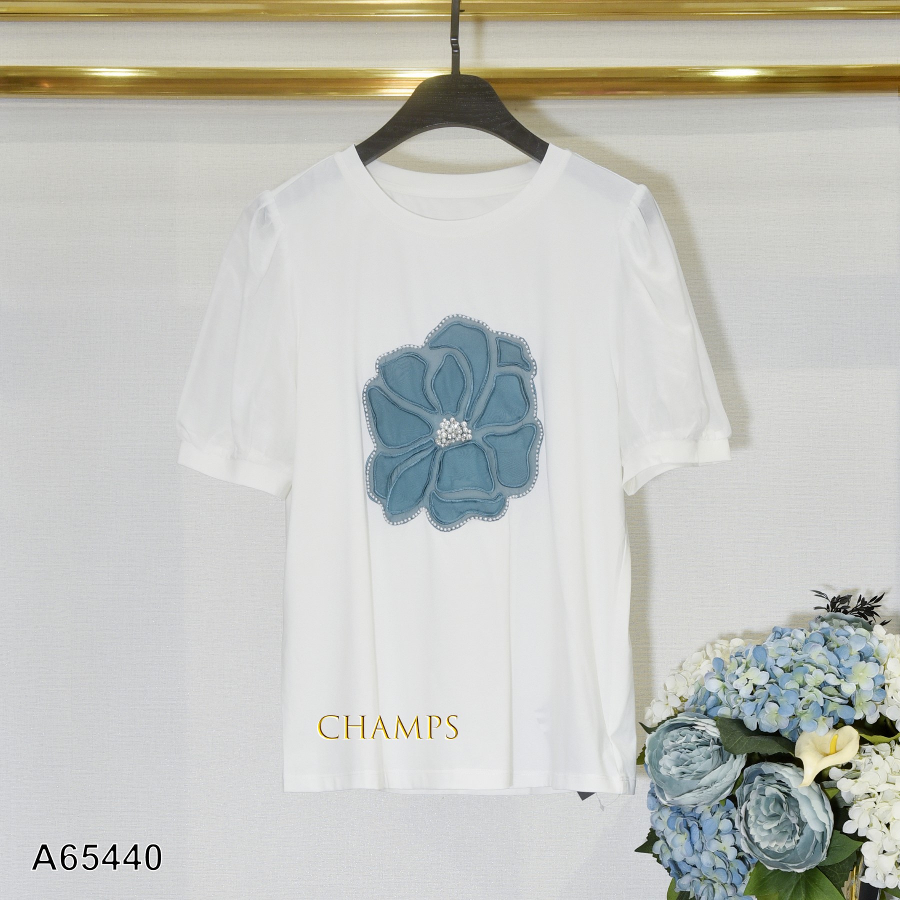 ÁO TRẮNG HOA XANH TAY LỤA 65440