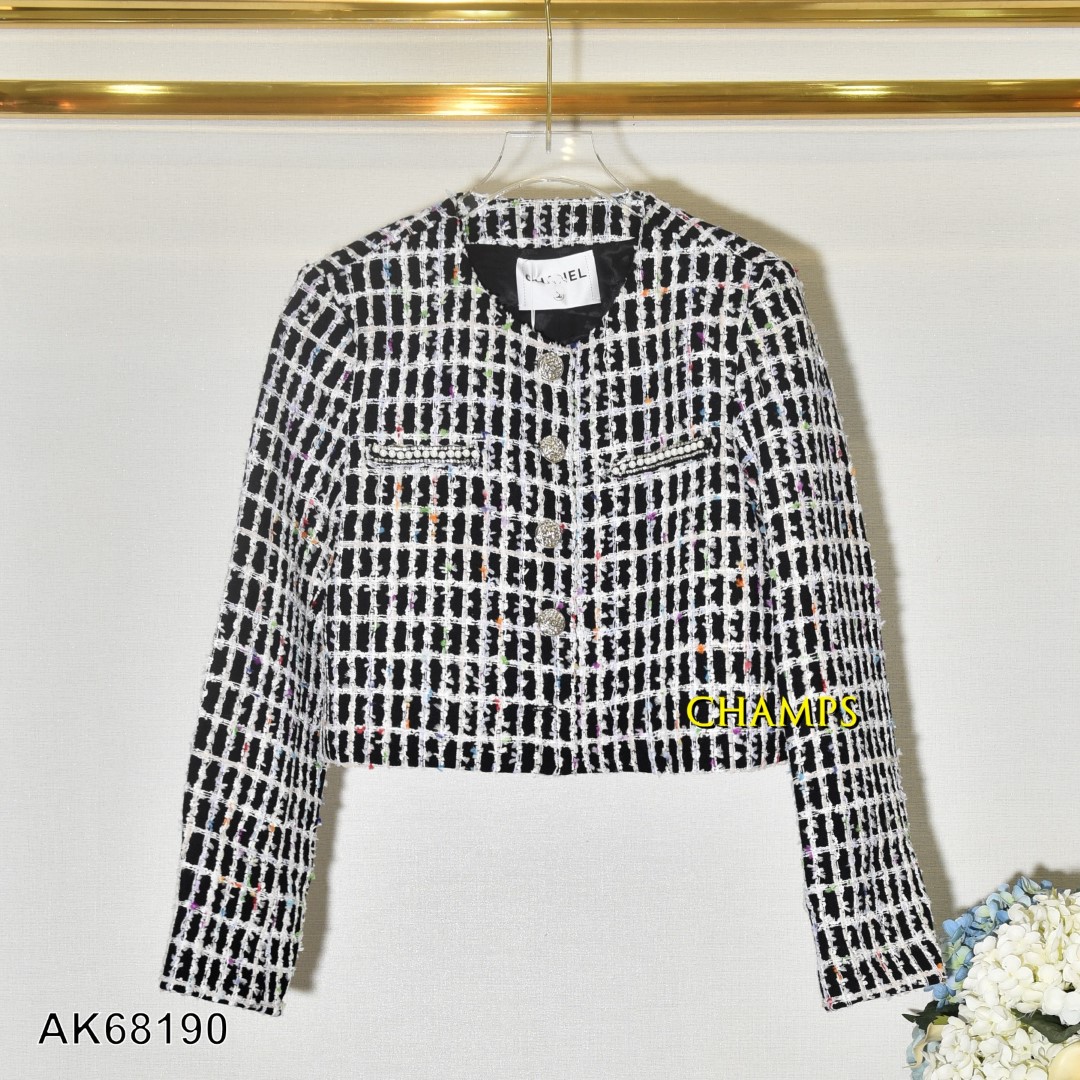 ÁO KHOÁC CHANEL +CÀI 68190