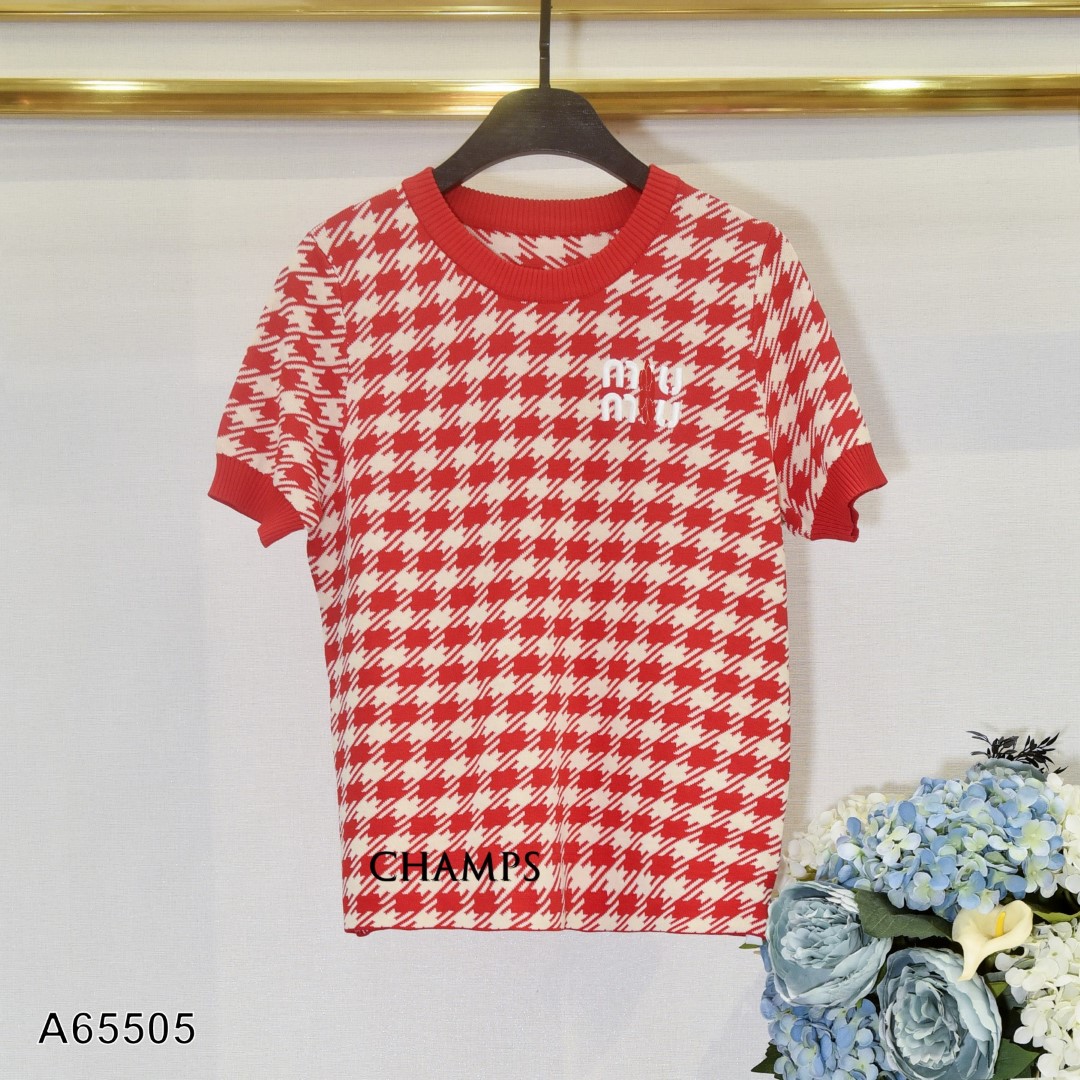 ÁO LEN ĐỎ MIUMIU 65505