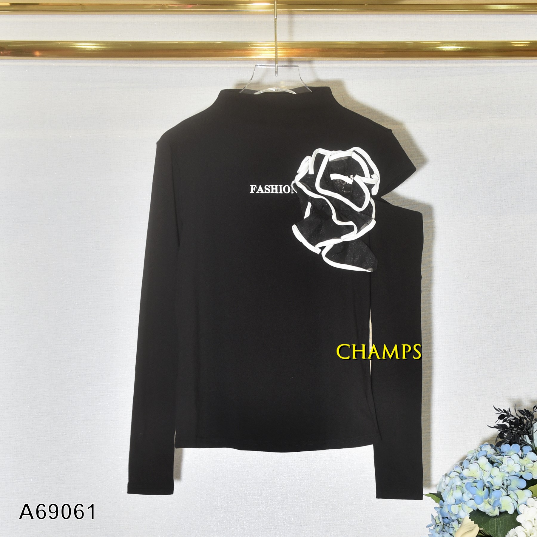 ÁO CỔ CAO HOA ĐEN 69061