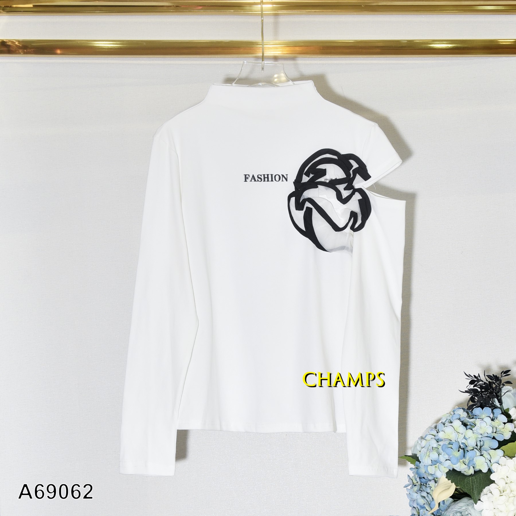 ÁO CỔ CAO HOA TRẮNG 69062