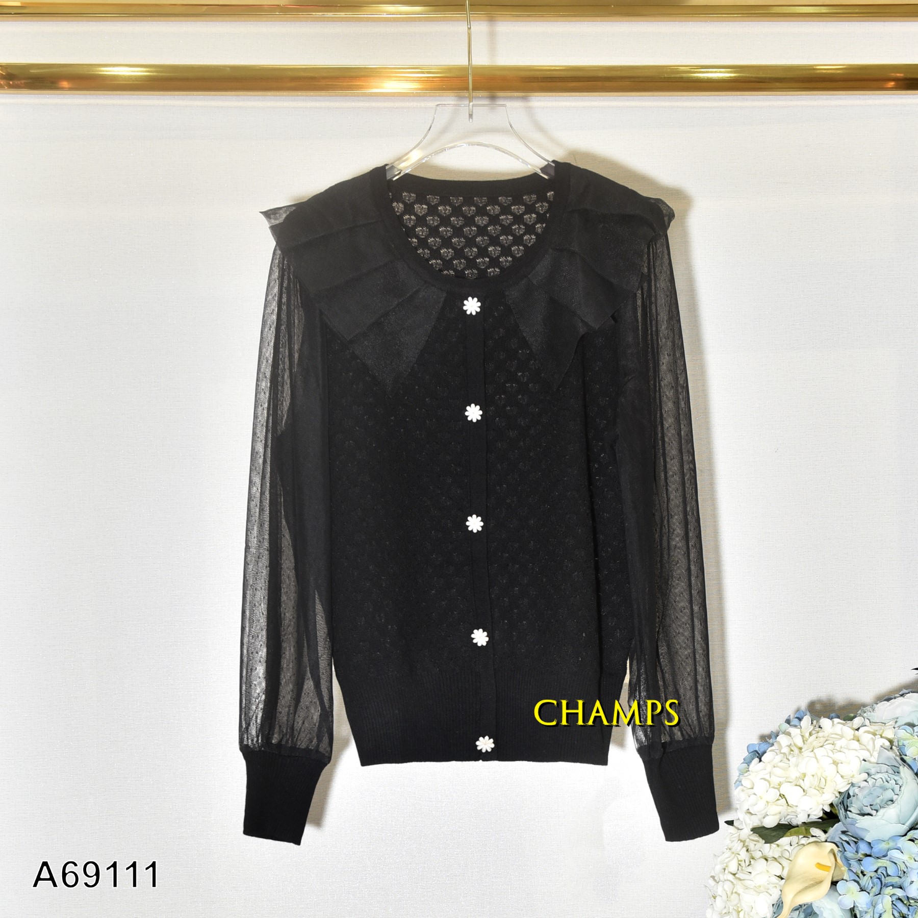 ÁO LEN ĐEN NÚT HẠT BẸT 69111