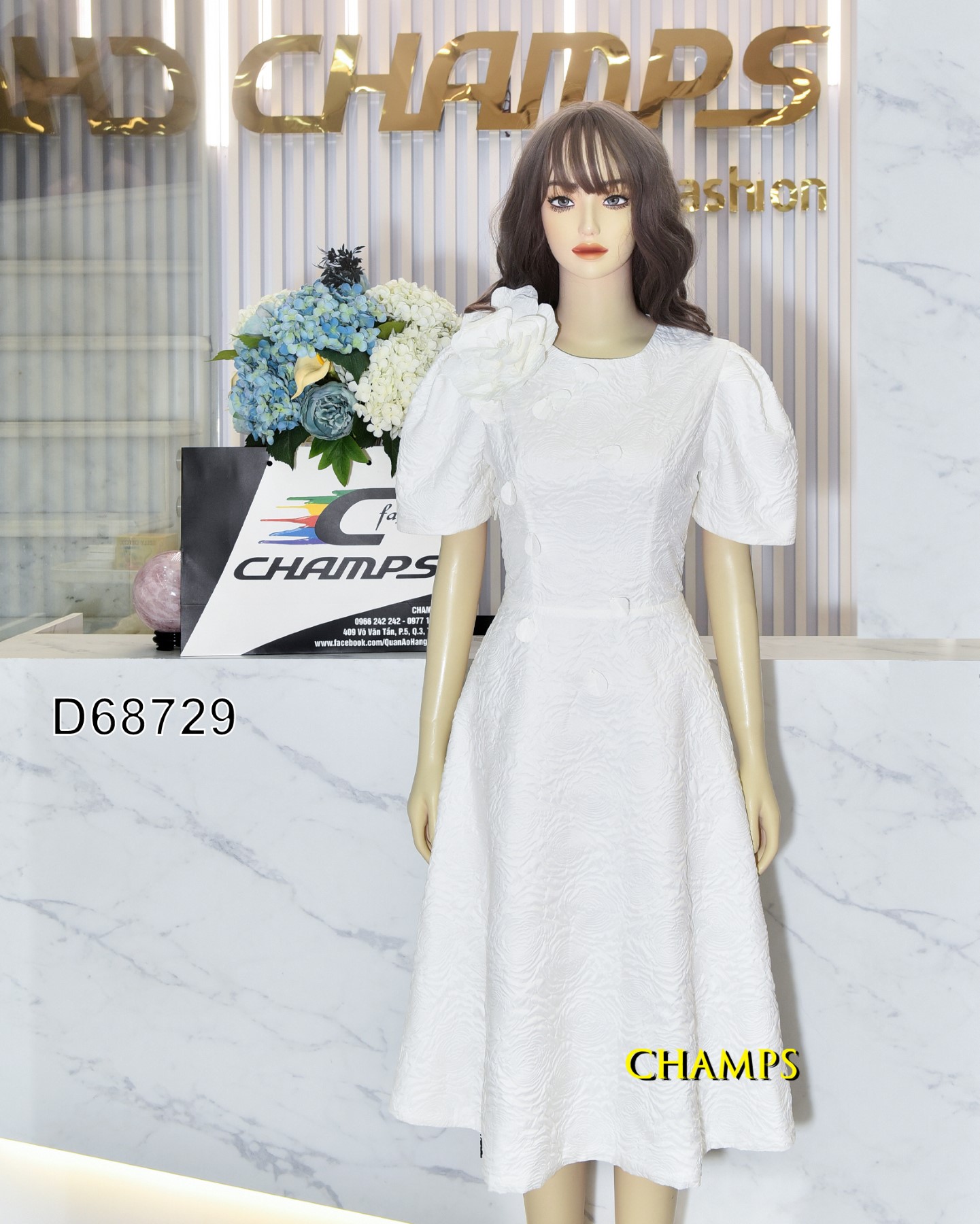 ĐẦM TRẮNG XÒE HOA CÓ TAY 68729