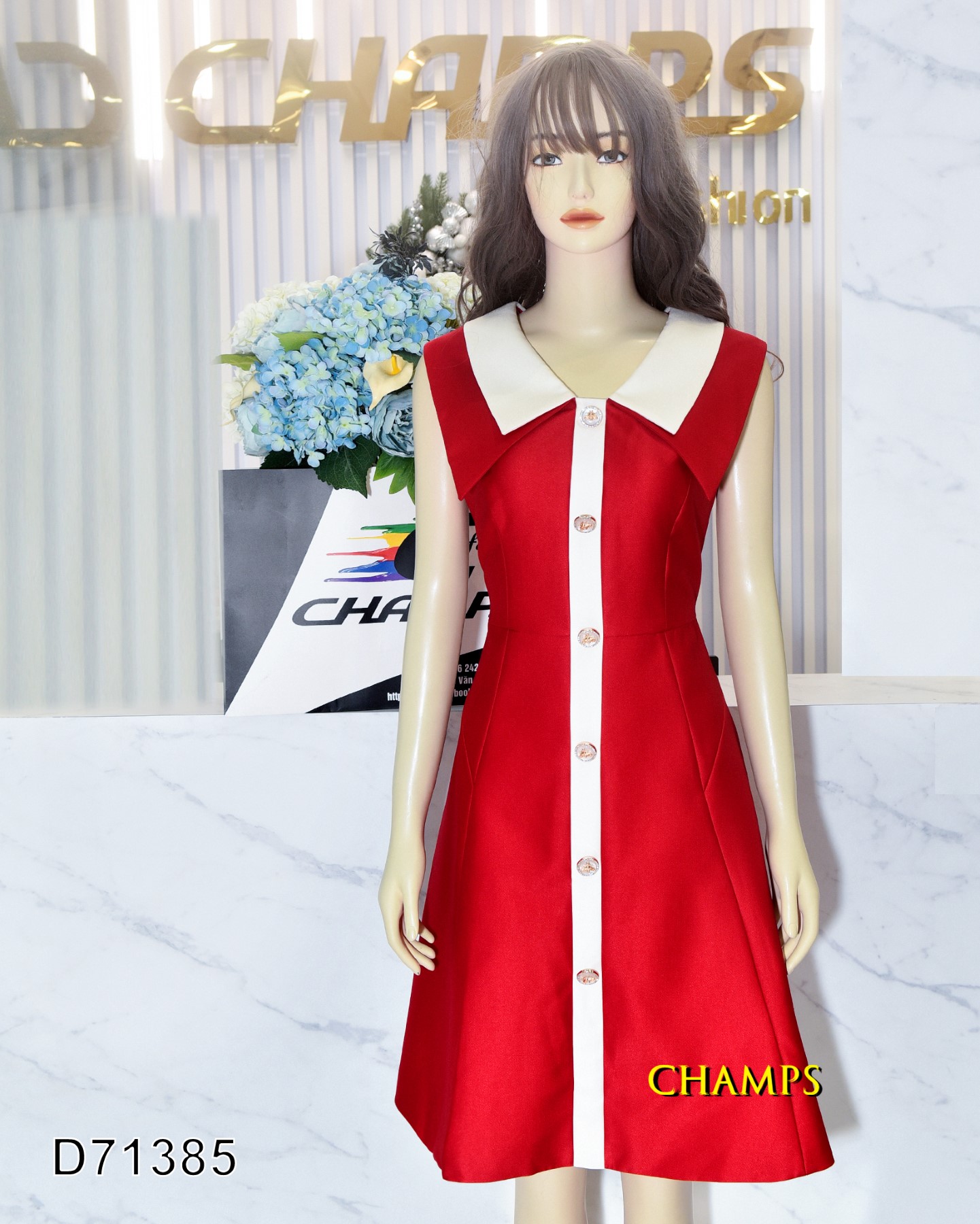 ĐẦM TAFTA ĐỎ CỔ TRẮNG NÚT VÀNG 71385