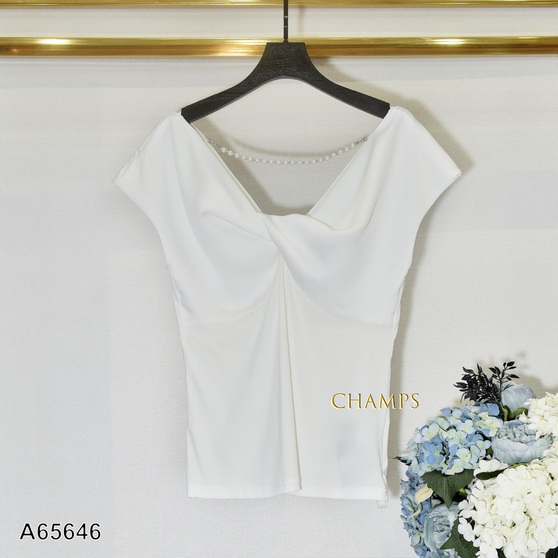 ÁO TRẮNG HẠT BẸT SAU LƯNG 65646