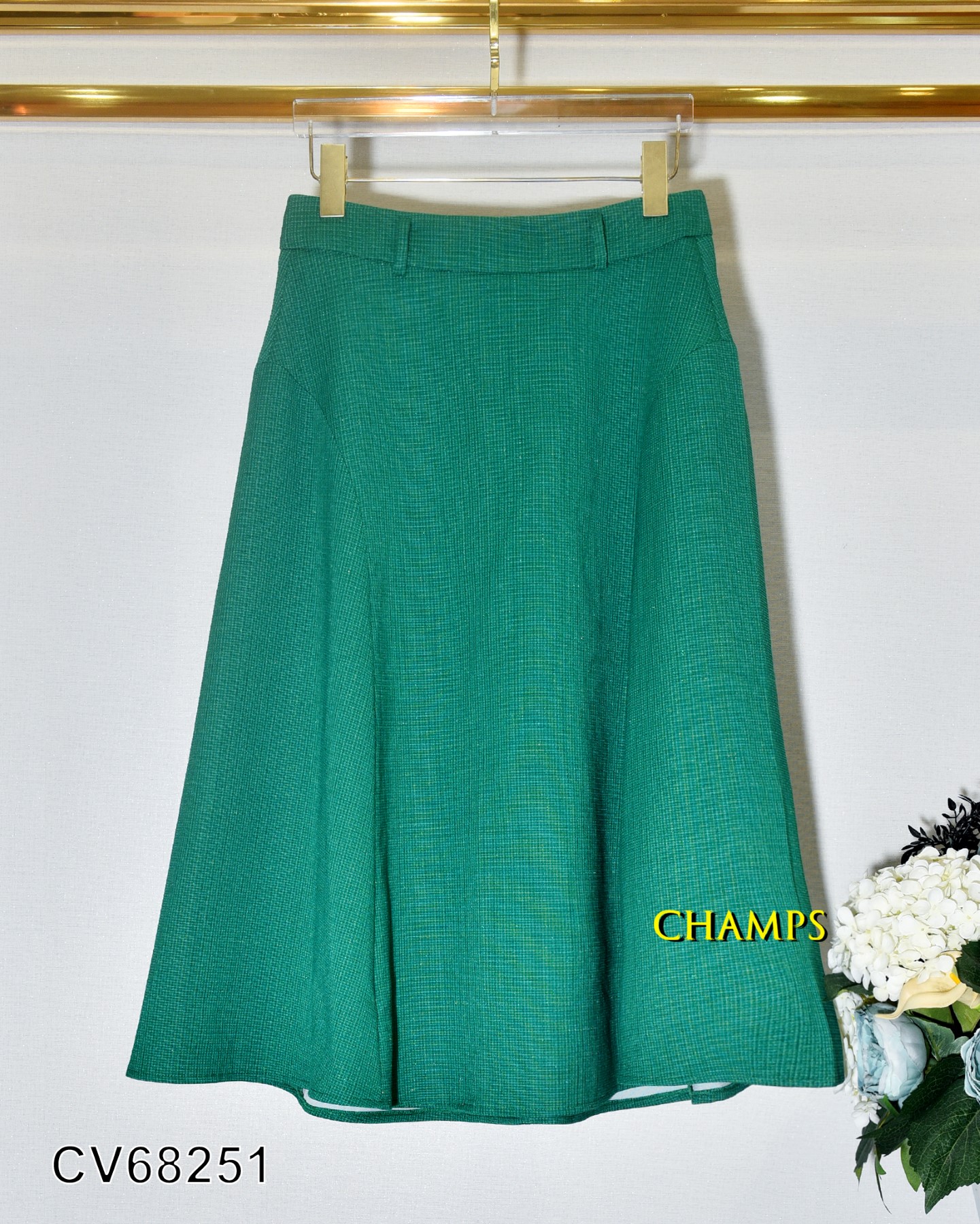 CHÂN VÁY XANH XÒE +DN 68251