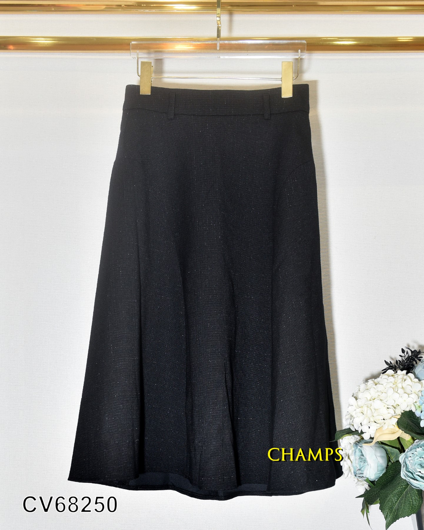 CHÂN VÁY ĐEN XÒE +DN 68250