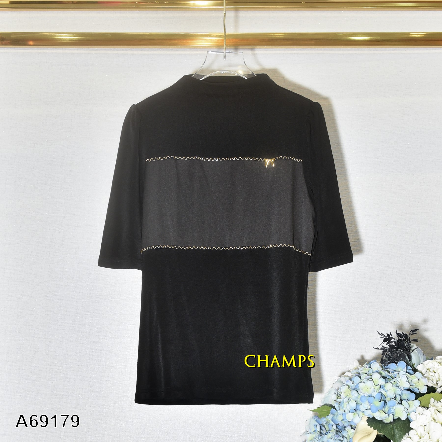 ÁO ĐEN CỔ CAO 69179