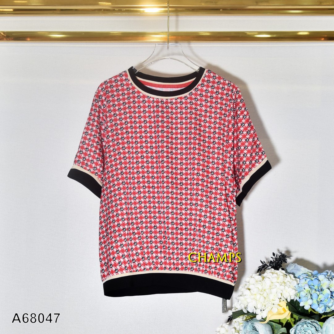 ÁO HOA VĂN ĐỎ BO LEN 68047