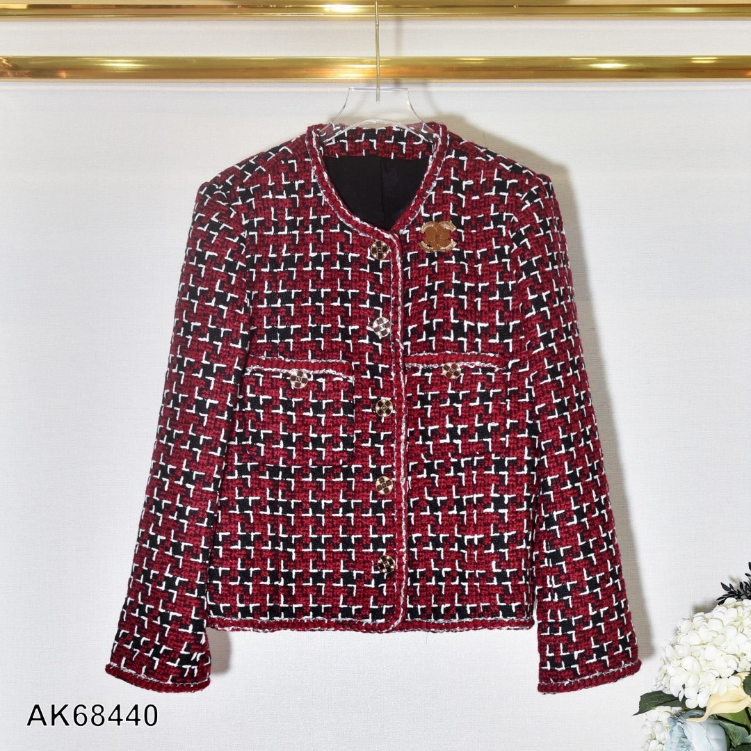 ÁO KHOÁC DẠ CHANEL ĐỎ +CÀI 68440