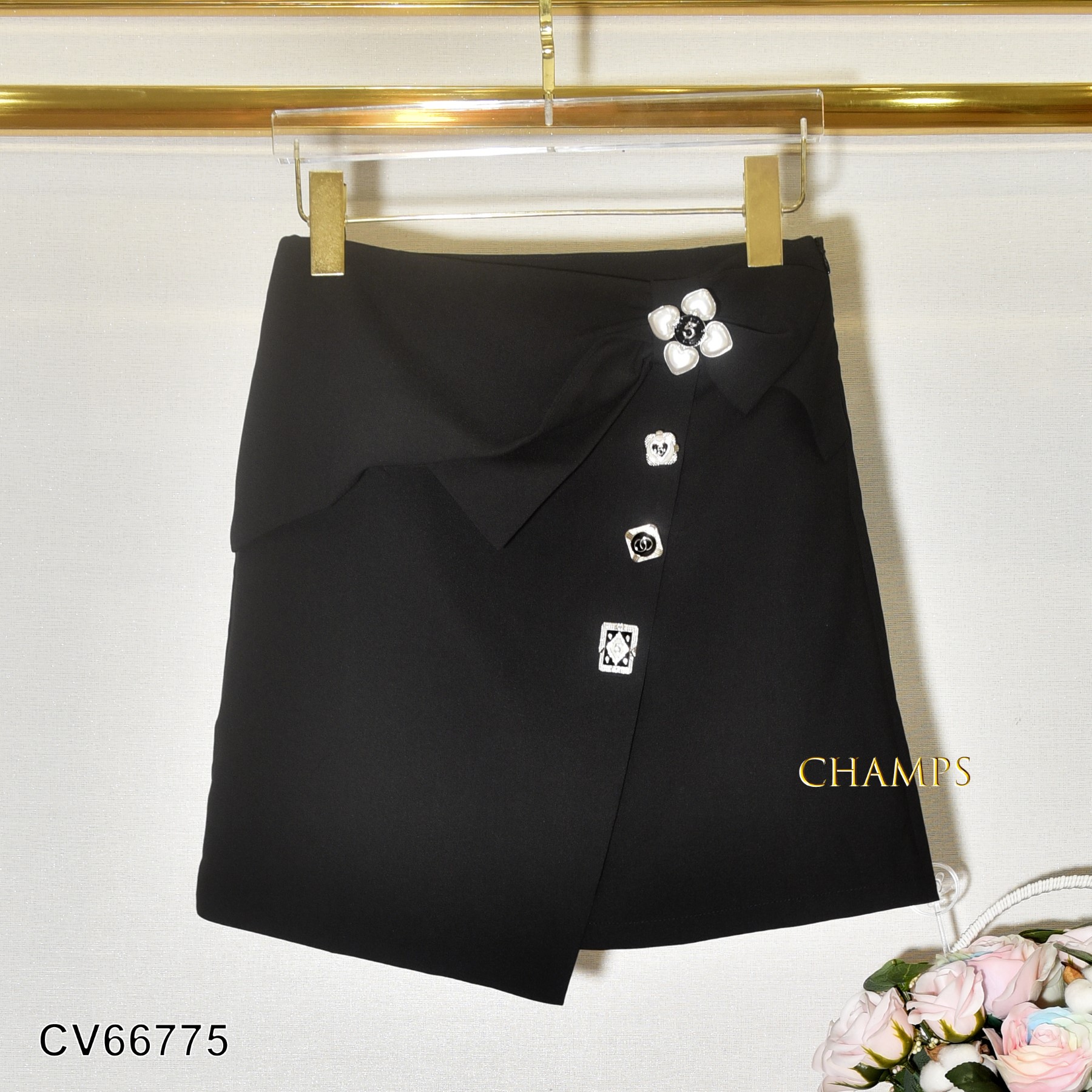 CHÂN VÁY ĐEN NÚT BẸT +CÀI 66775