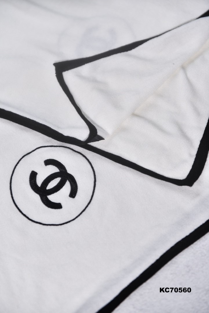 KHĂN CHOÀNG CHANEL 70560