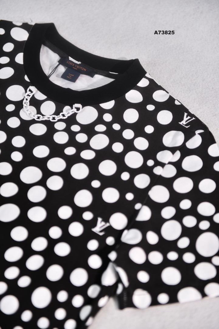 ÁO THUN ĐEN BI 73825