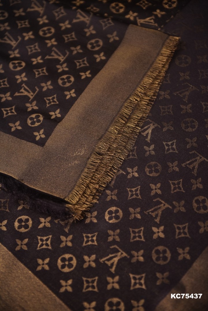 KHĂN CHOÀNG LV HÀNG VIP 75437