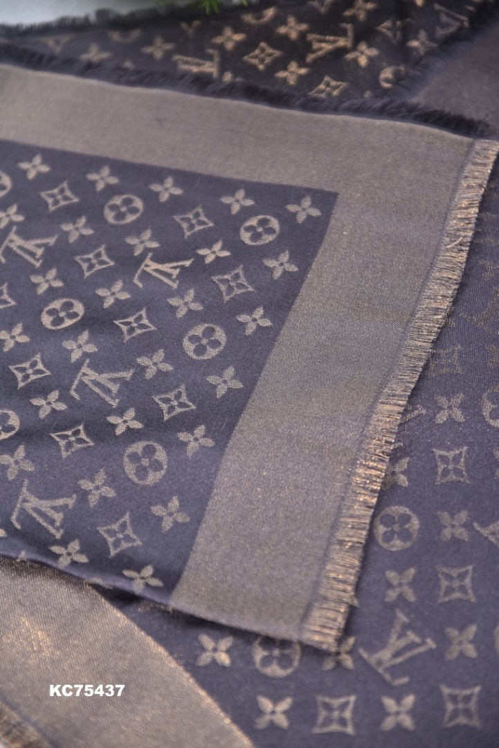 KHĂN CHOÀNG LV HÀNG VIP 75437