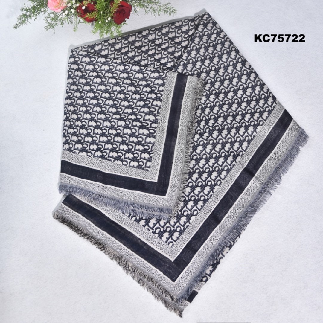 KHĂN CHOÀNG DIOR 75722