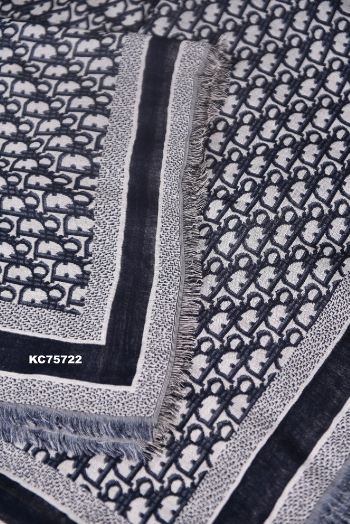 KHĂN CHOÀNG DIOR 75722