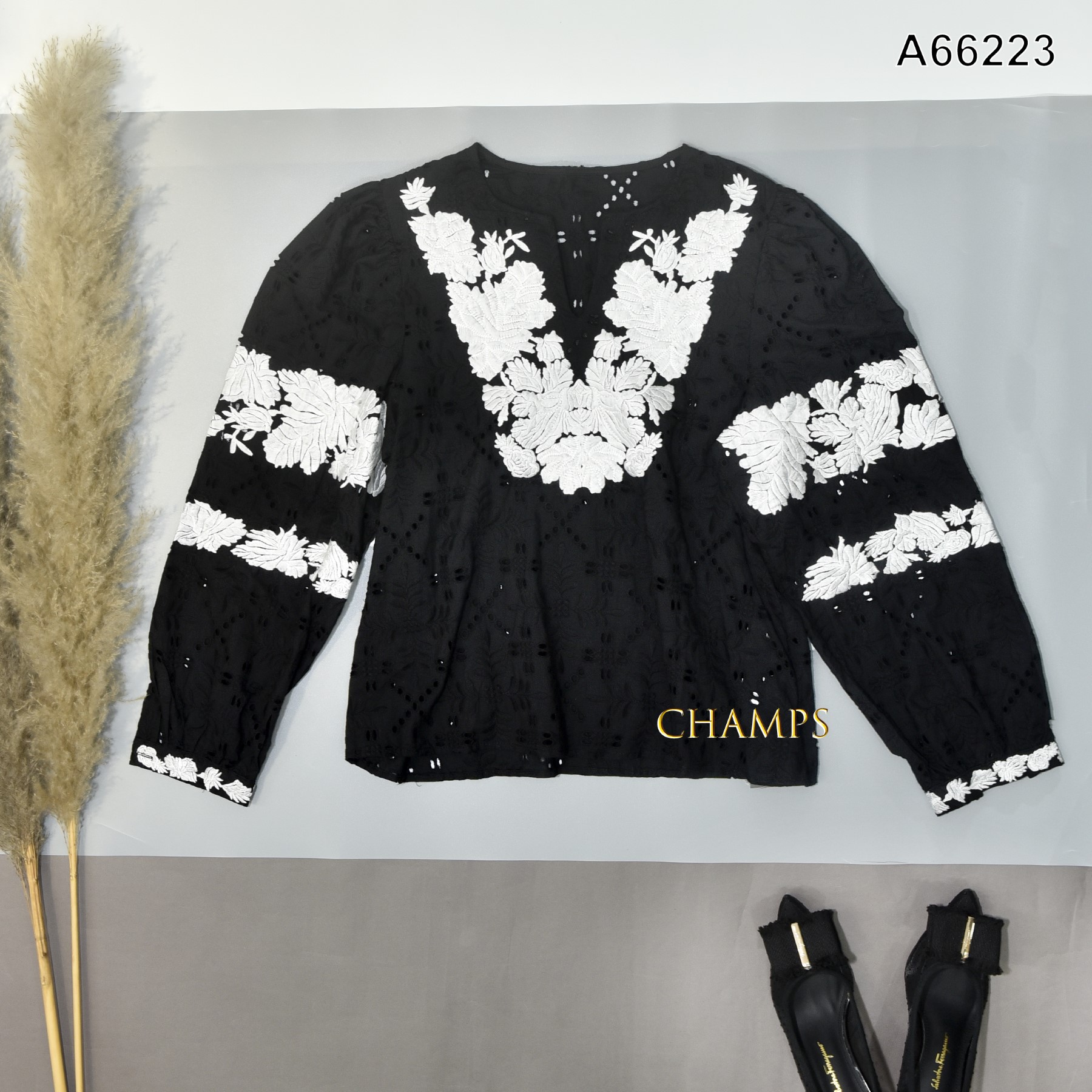 ÁO REN ĐEN THÊU HÀN 66223