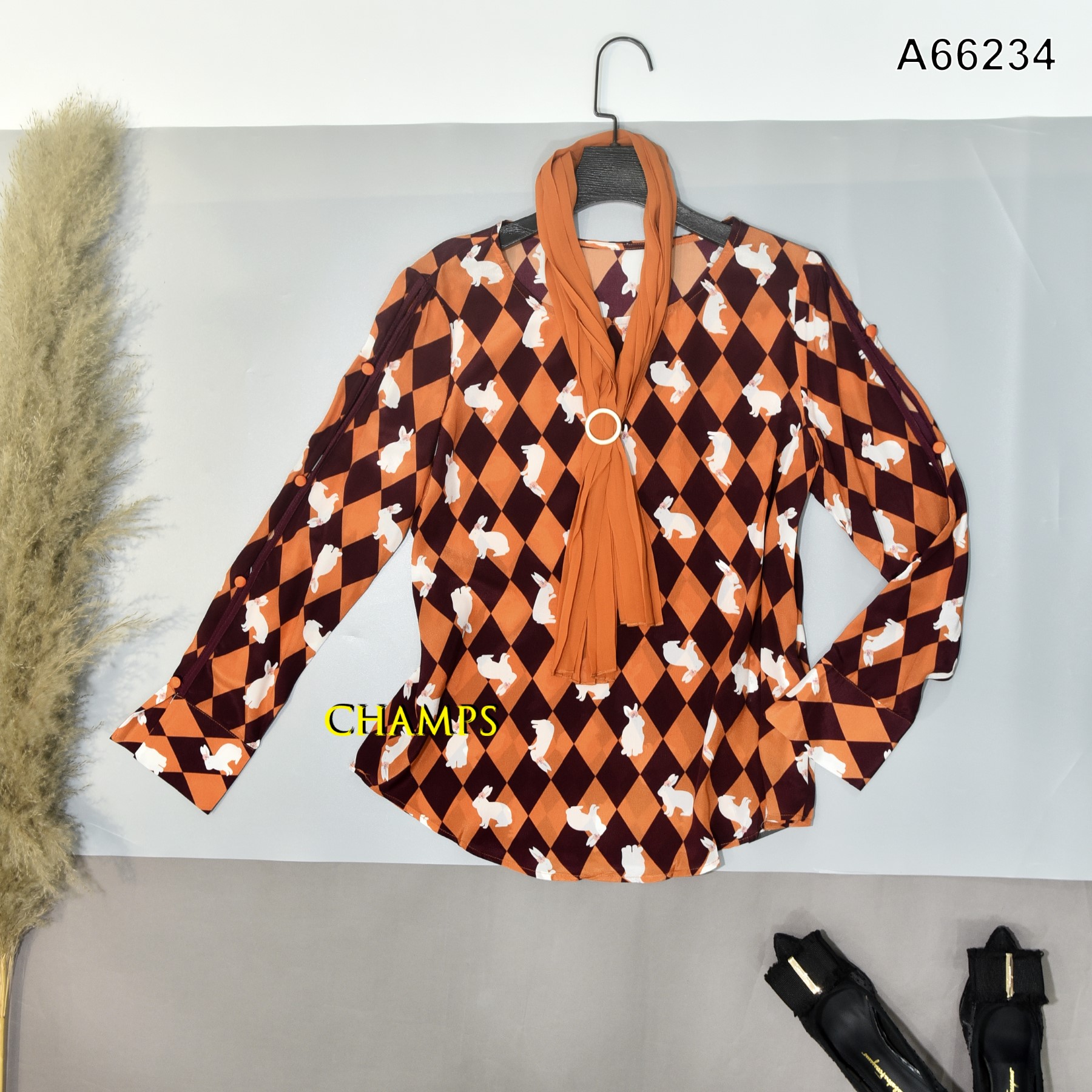 ÁO LỤA NÂU THỎ +DÂY 66234