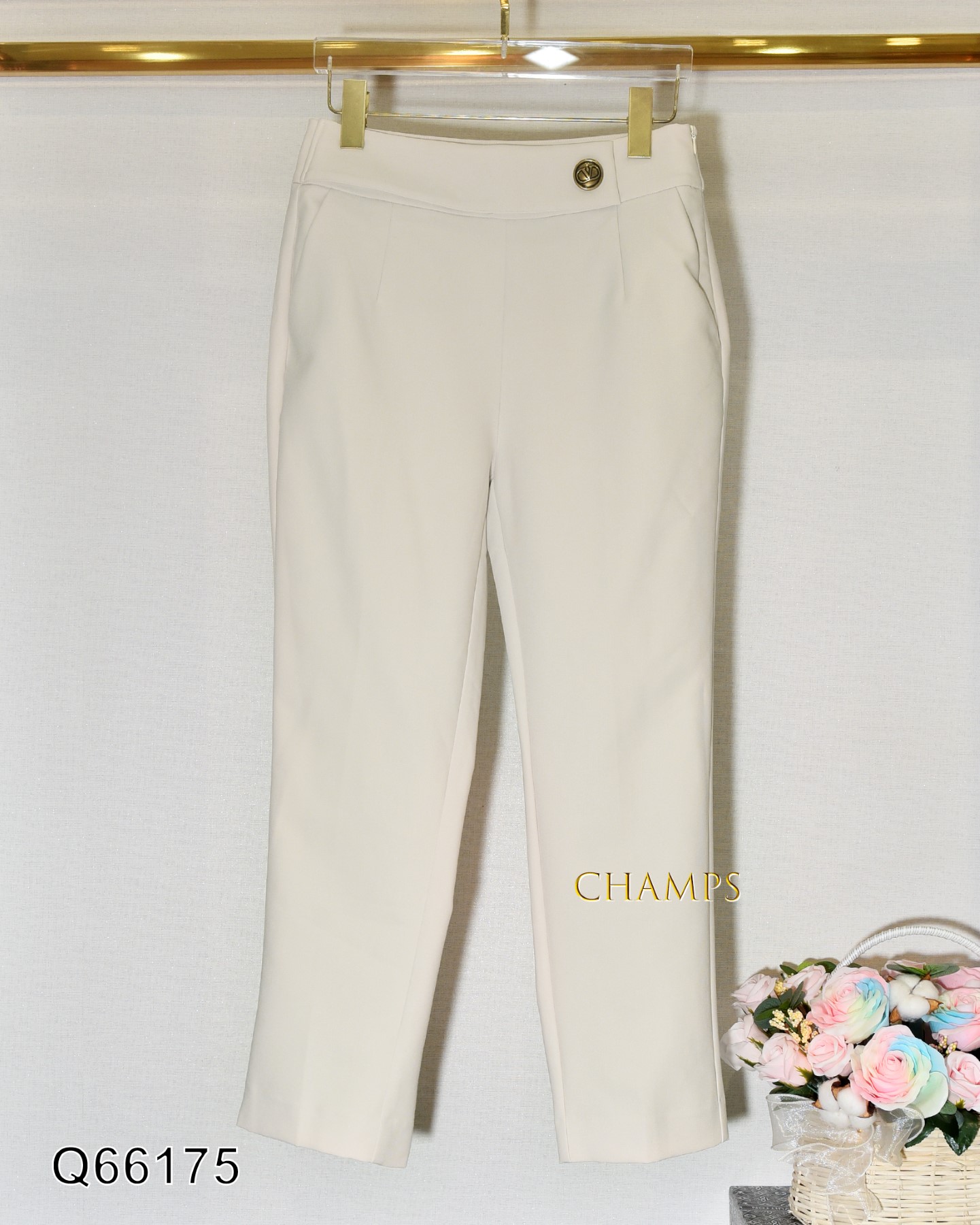 QUẦN KEM KHÓA V 66175