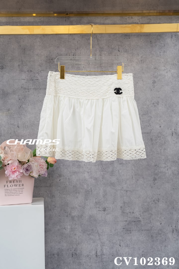 CHÂN VÁY CHANEL TRẮNG 102369
