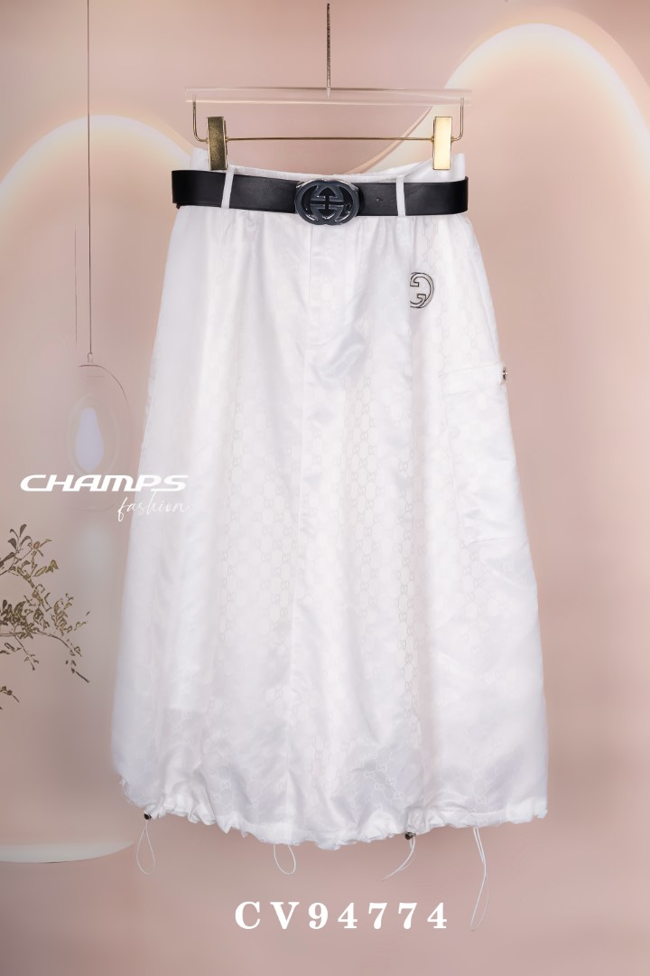 CHÂN VÁY TRẮNG GUCCI DN 94774