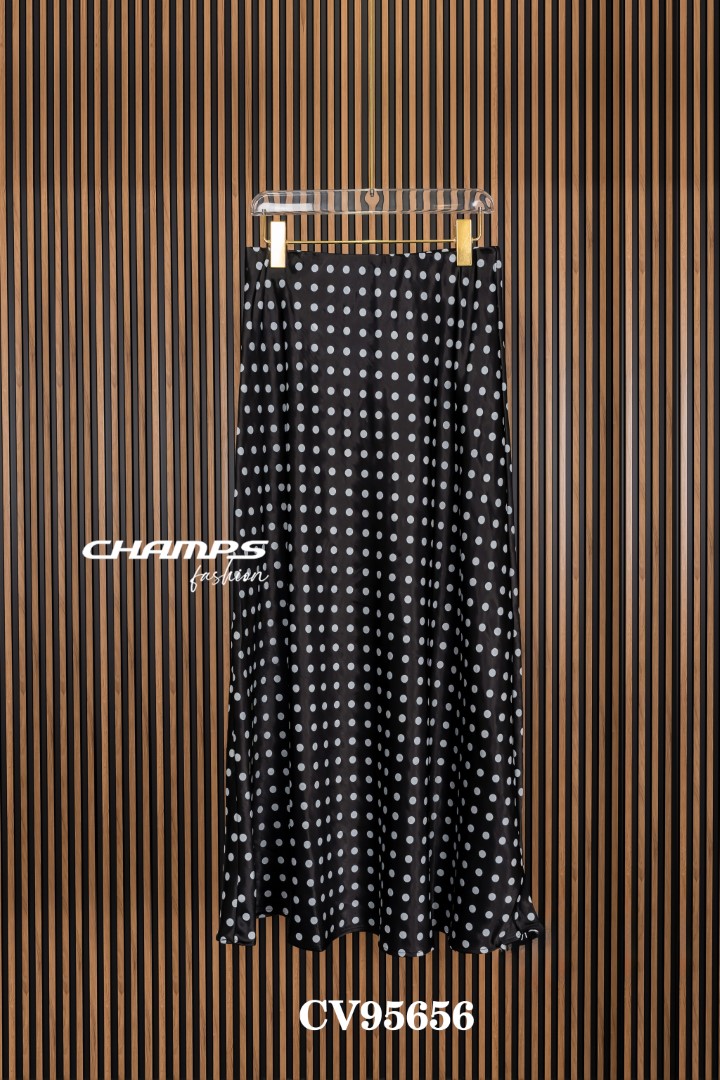 CHÂN VÁY LỤA ĐEN 95656