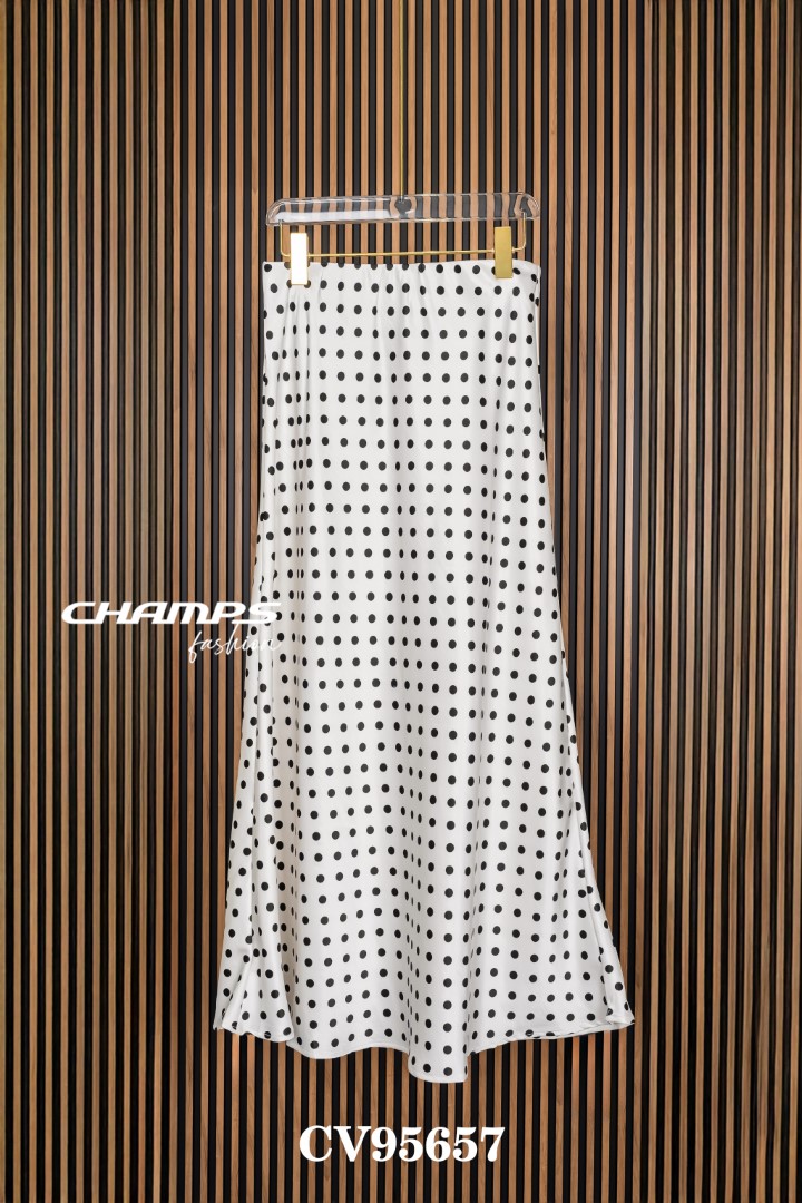 CHÂN VÁY LỤA TRẮNG 95657