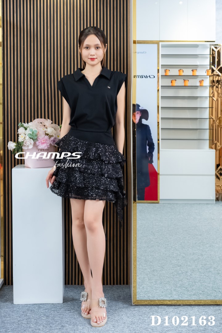 ĐẦM THUN ĐEN PHỐI KIM SA 102163