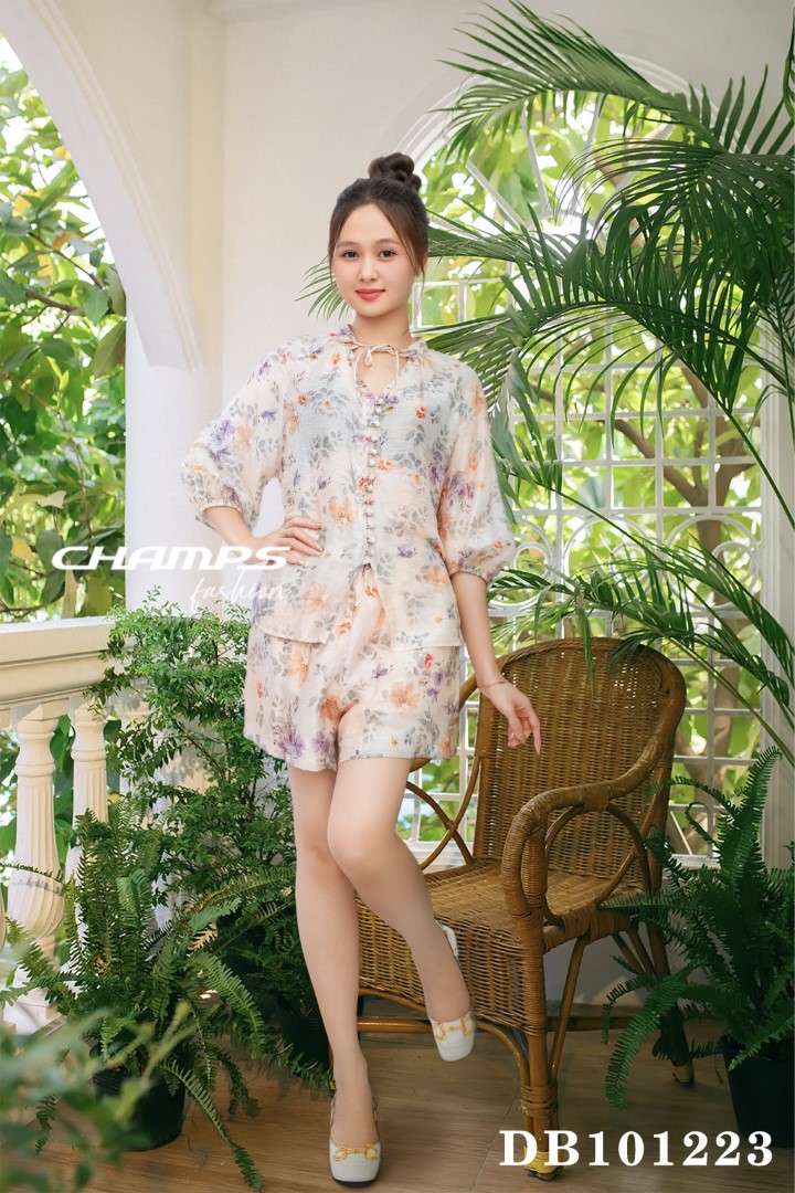 BỘ SHORT XÔ HOA KEM 101223