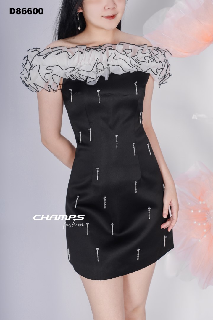 ĐẦM ĐEN VAI TRỄ 86600