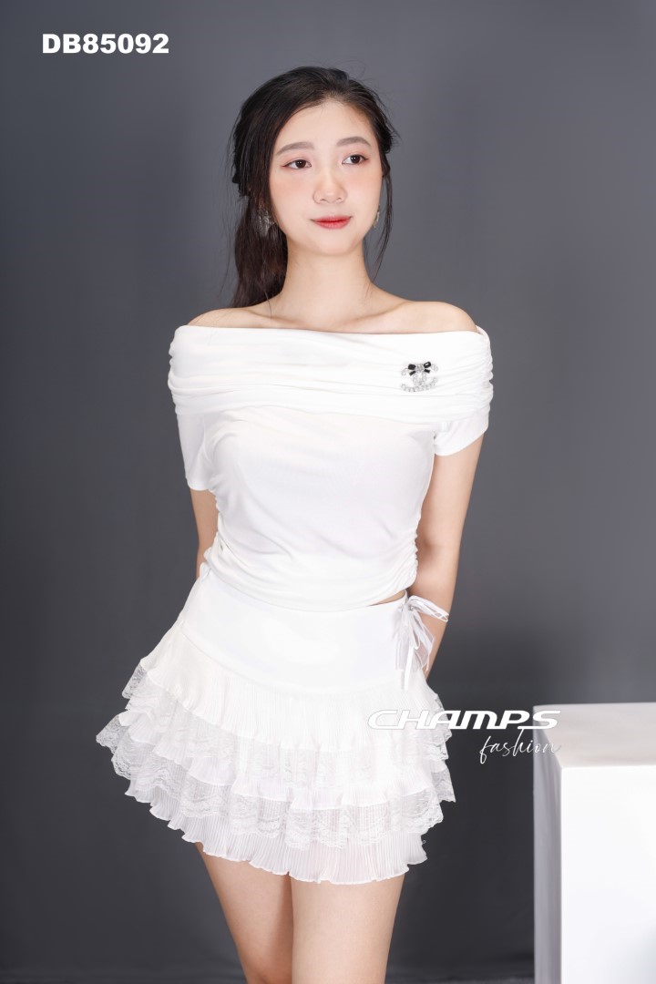 BỘ TRẮNG ÁO CÀI TRỄ VAI 85092