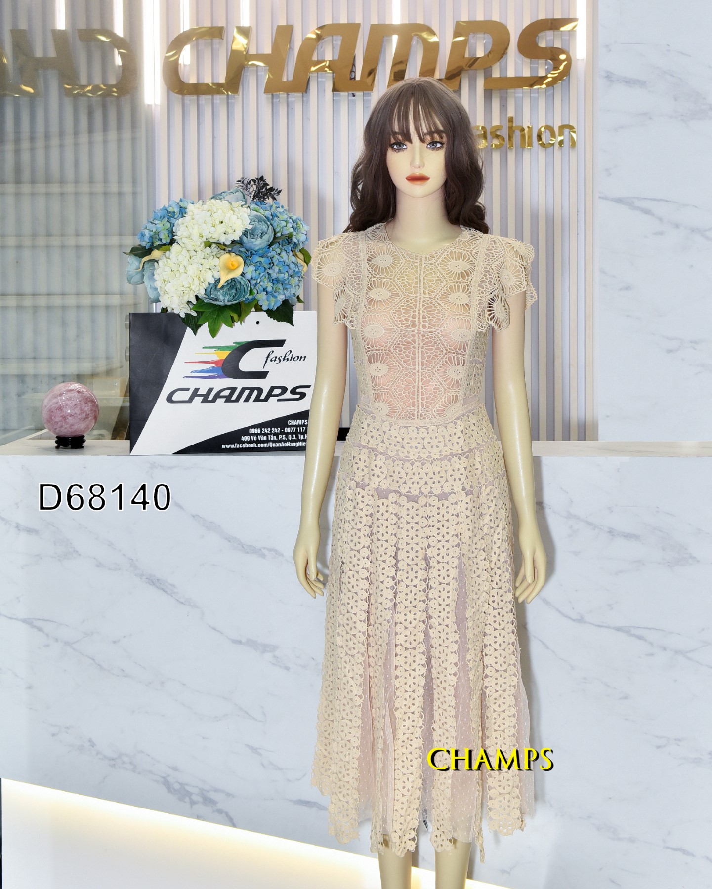 ĐẦM REN KEM DÀI 68140
