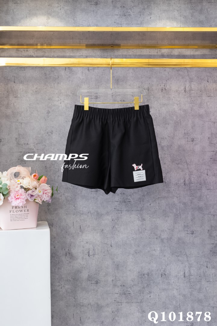 QUẦN SHORT ĐEN CÚN 101878