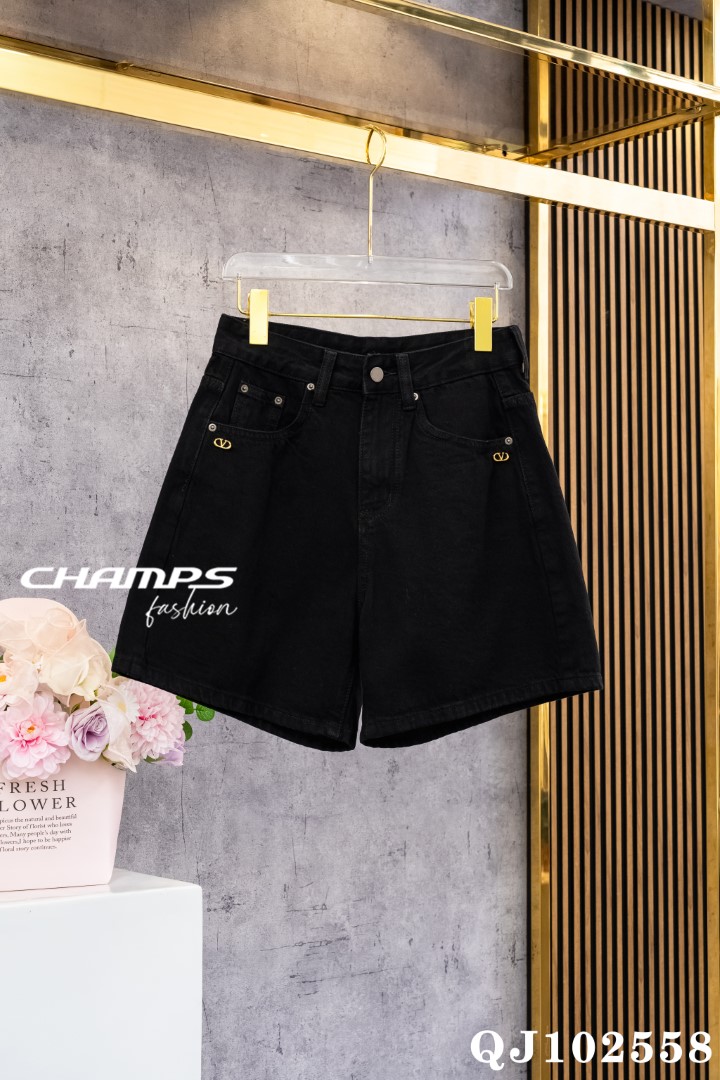 QUẦN SHORT ĐEN 102558