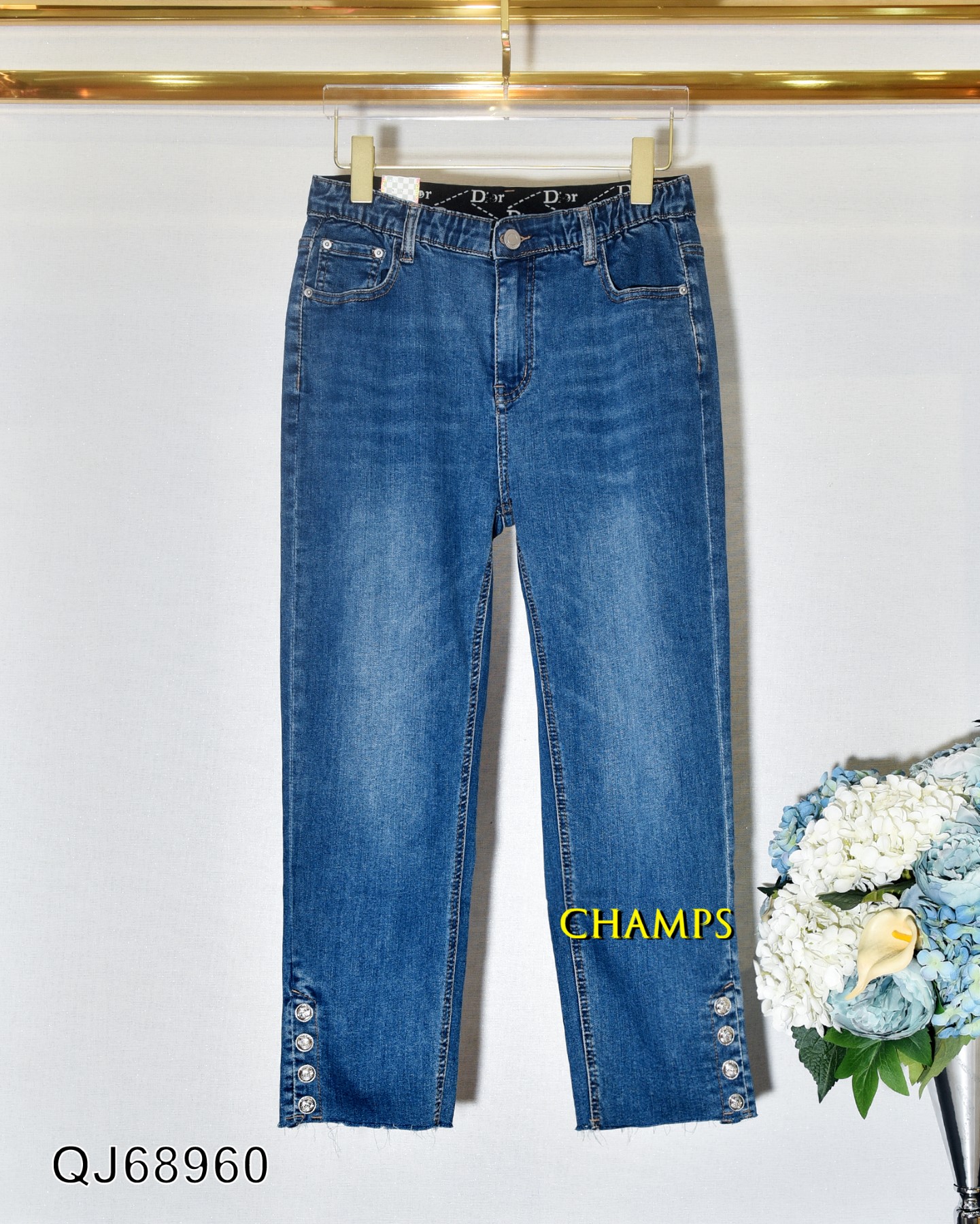 QUẦN JEAN ĐEN LAI NÚT 139 MÃ 68960