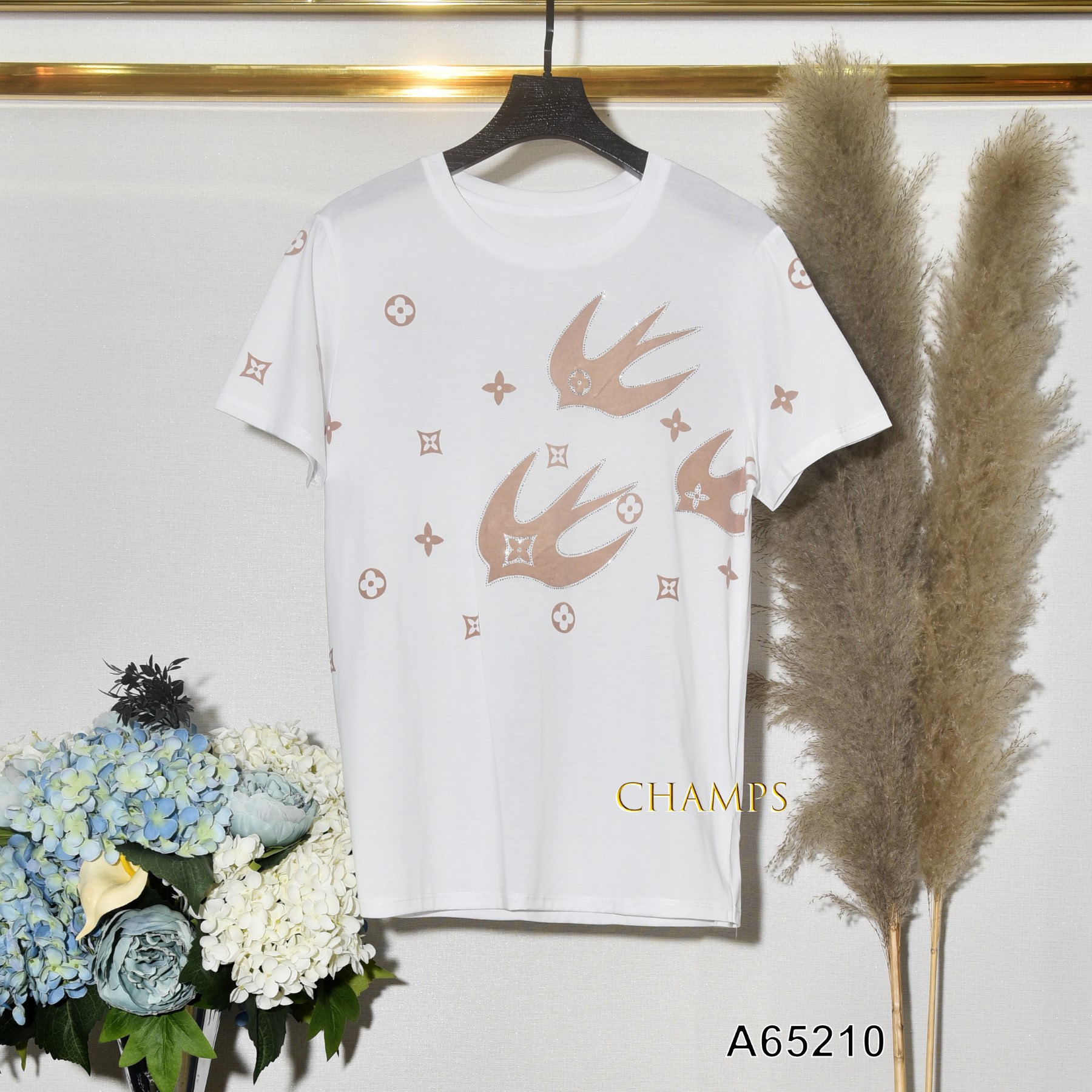 ÁO THUN TRẮNG HÌNH HẠT 65210