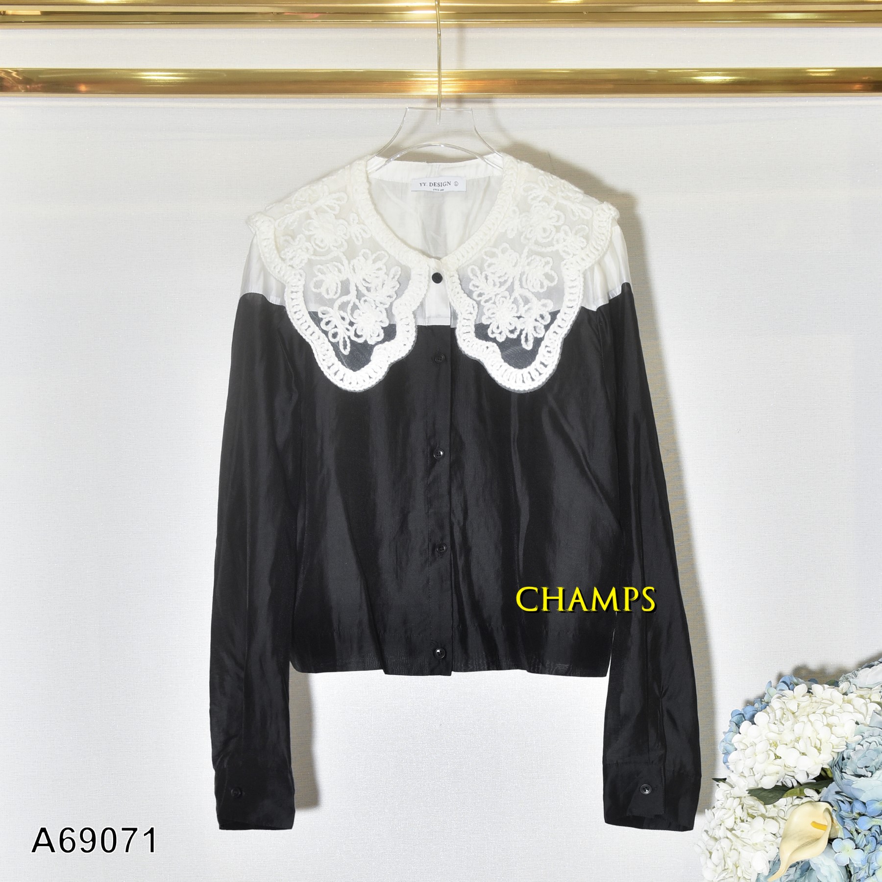 ÁO TƠ ĐEN CỔ BÈO REN 69071