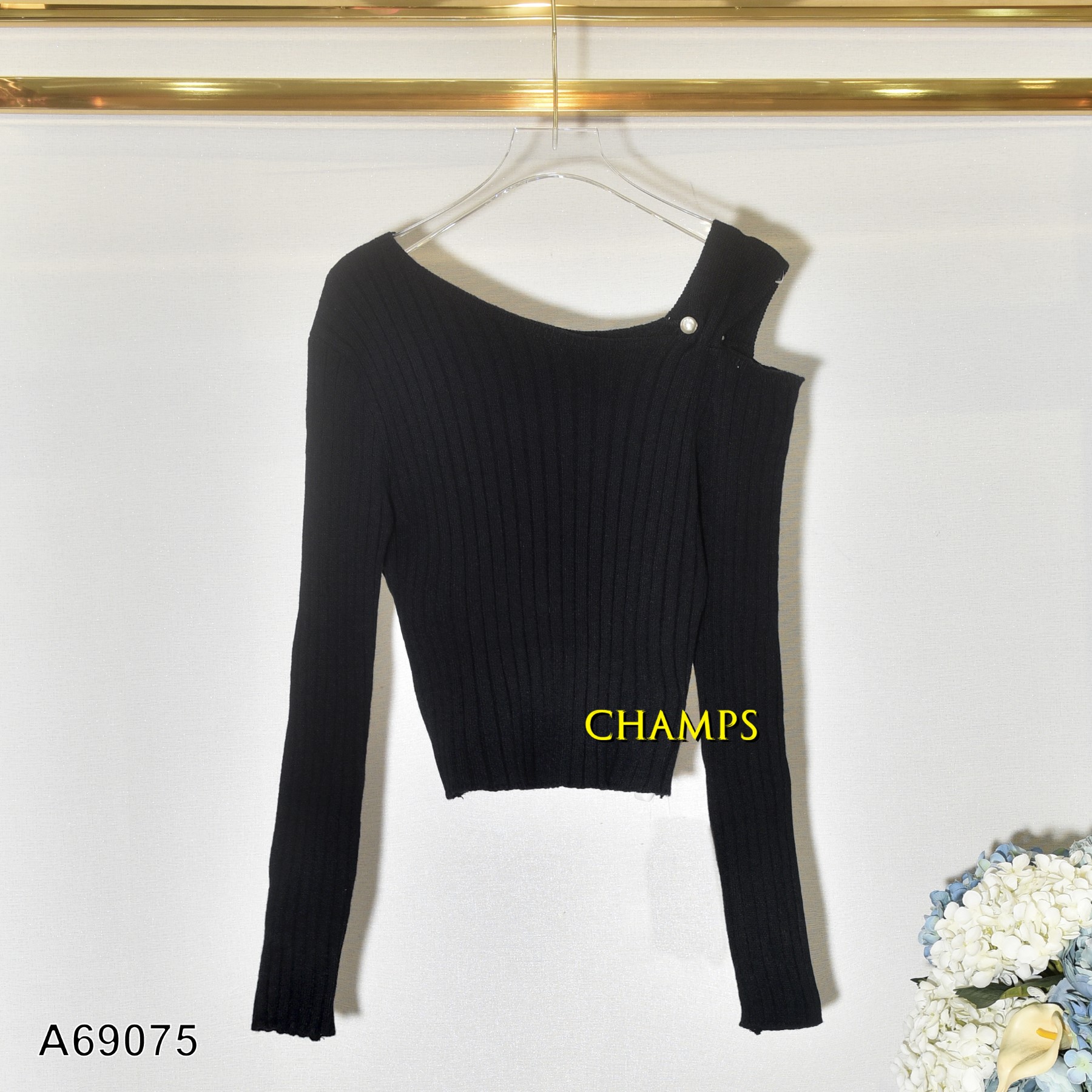 ÁO LEN ĐEN NÚT BẸT 69075