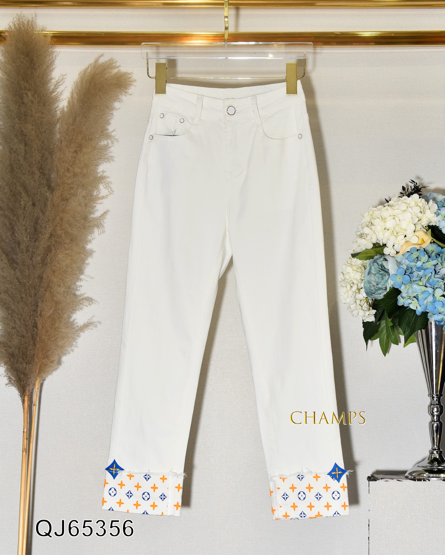 QUẦN JEAN TRẮNG LV LẬT LAI 65356