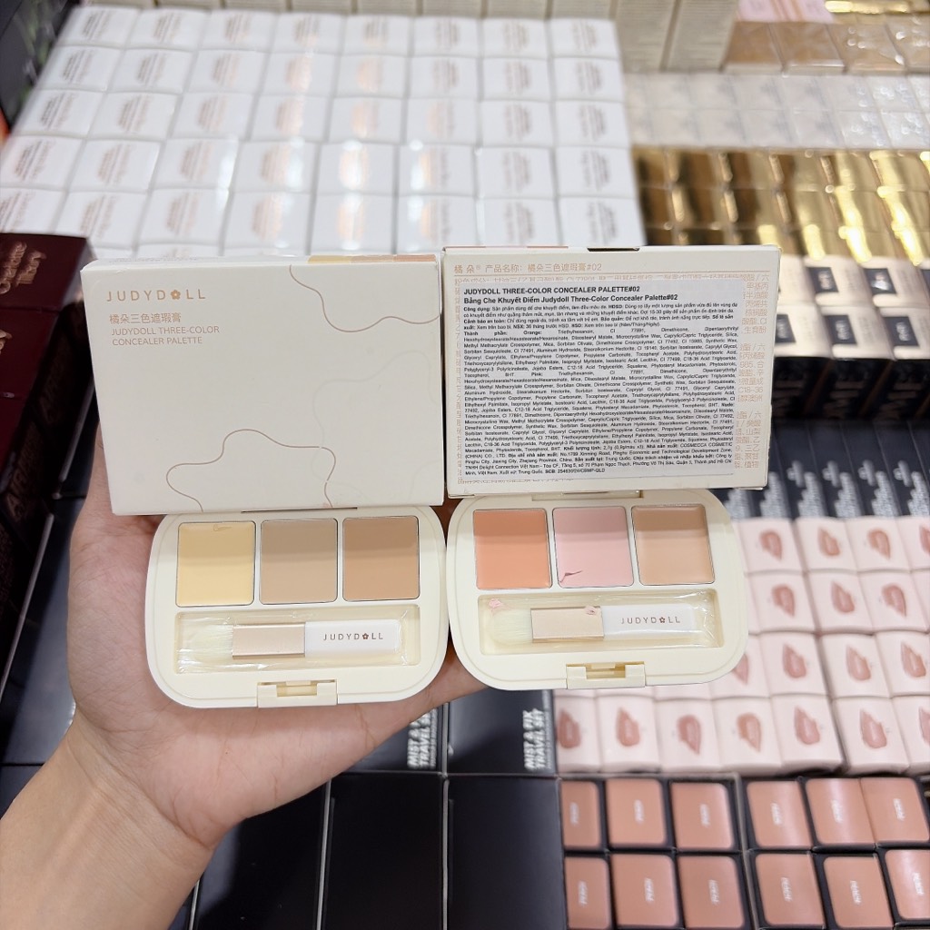 VAT - Bảng Che Khuyết Điểm JUDYDOLL 3 ô 2.7g CT