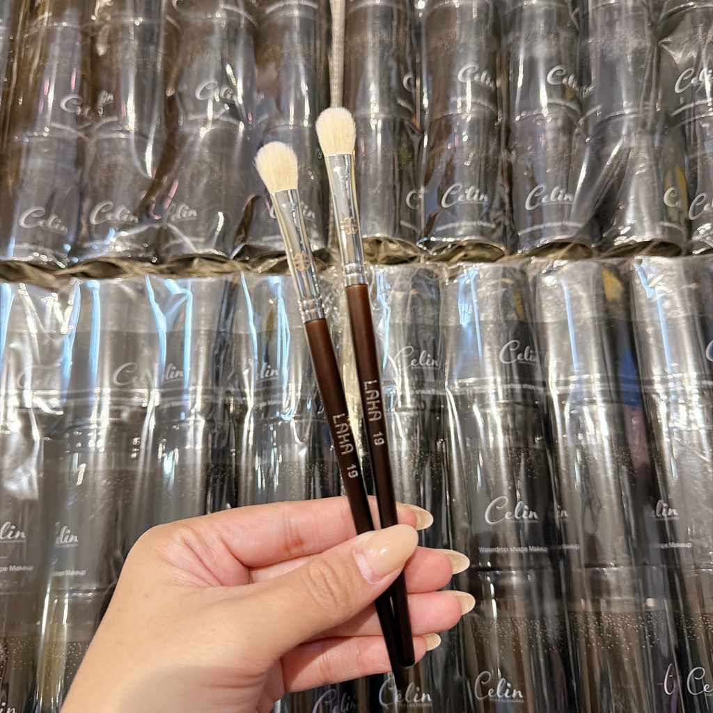 Cọ lẻ Laka