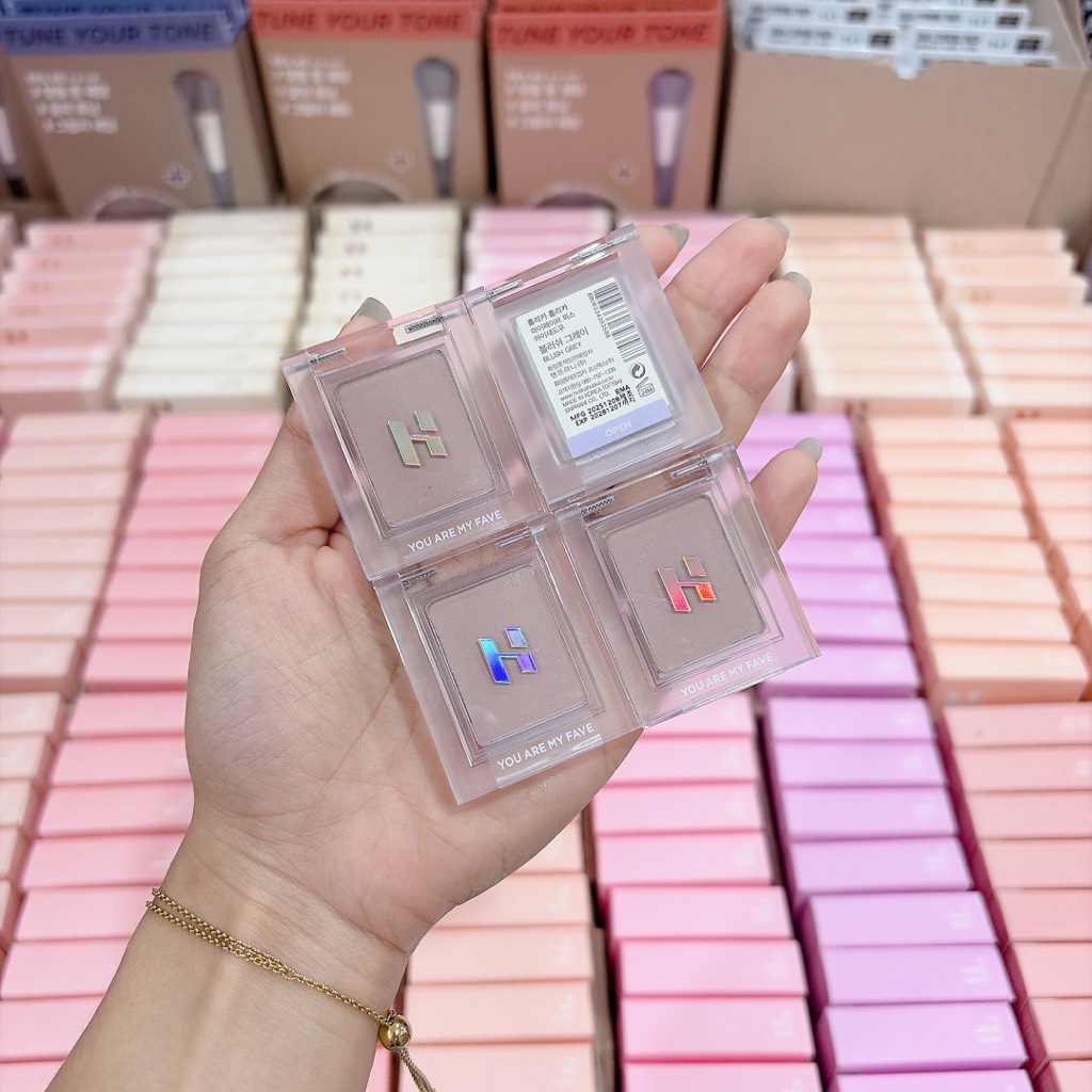 VAT - [ PEONYNK ] Phấn Mắt HOLIKA HOLIKA You Are My Fave